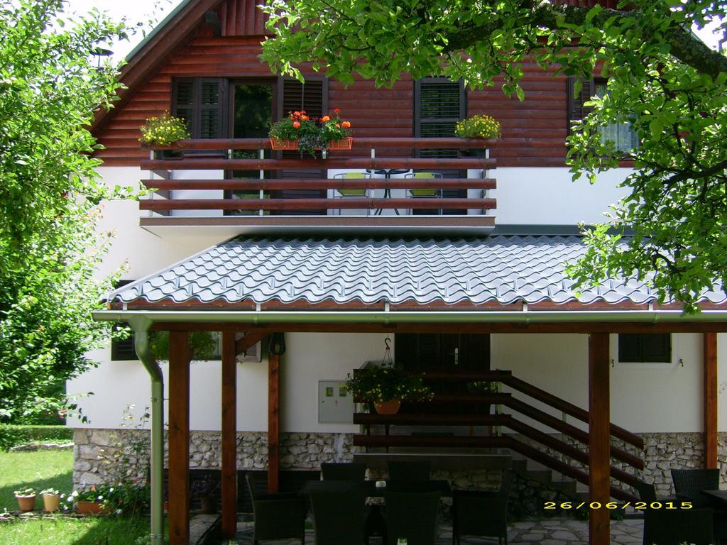 Vila Vuk Plitvička Jezera Esterno foto